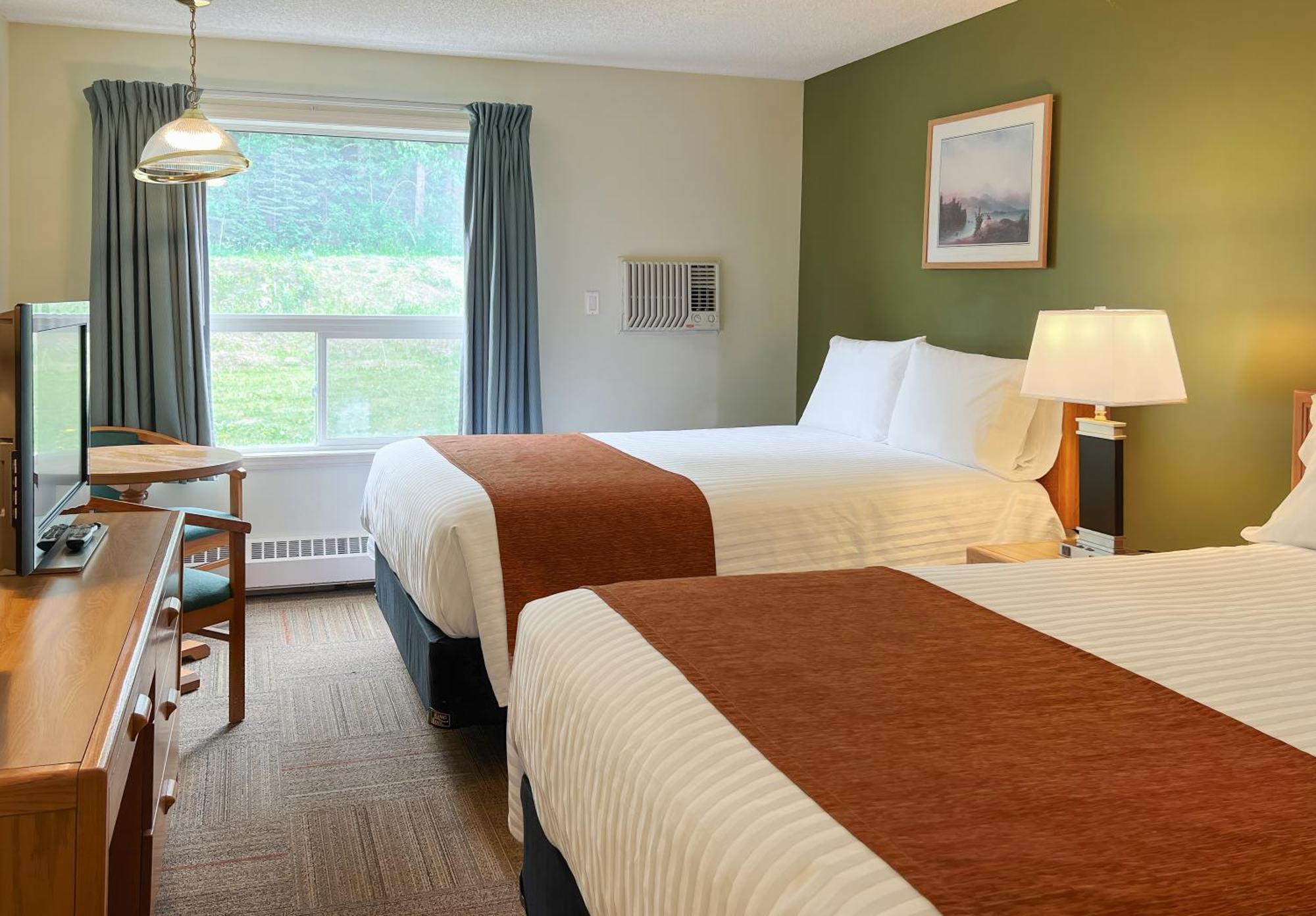 Coast Hinton Hotel Екстер'єр фото