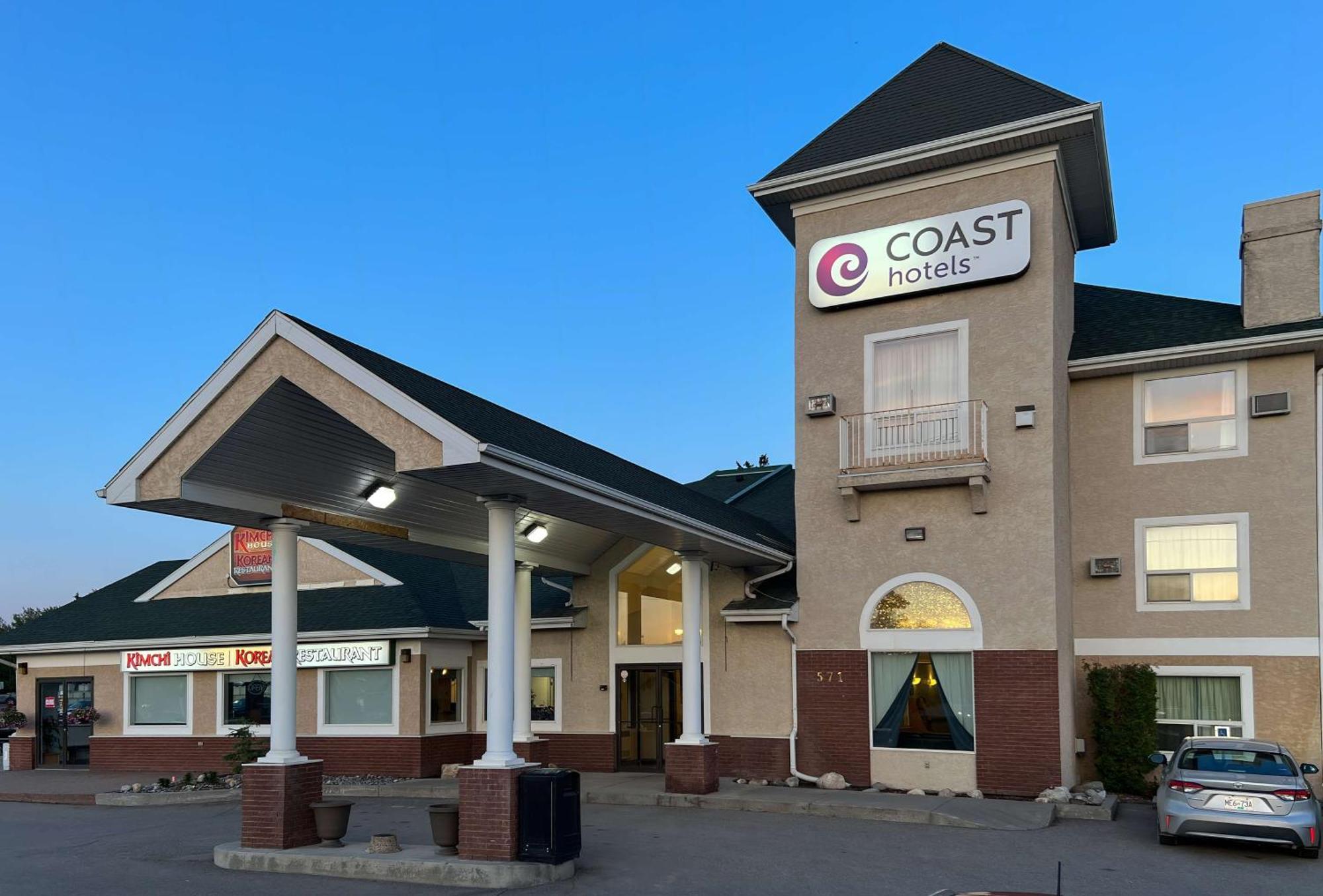 Coast Hinton Hotel Екстер'єр фото