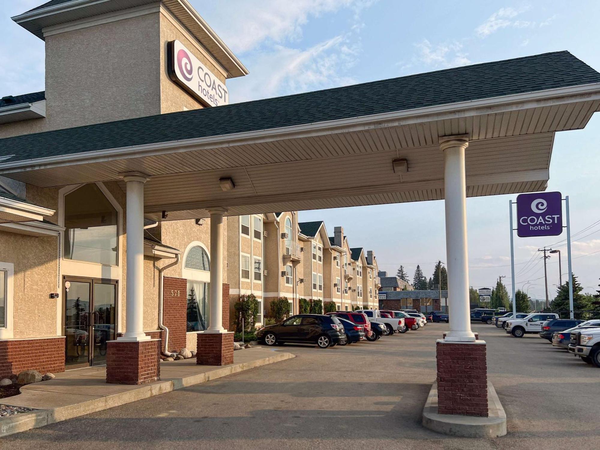 Coast Hinton Hotel Екстер'єр фото